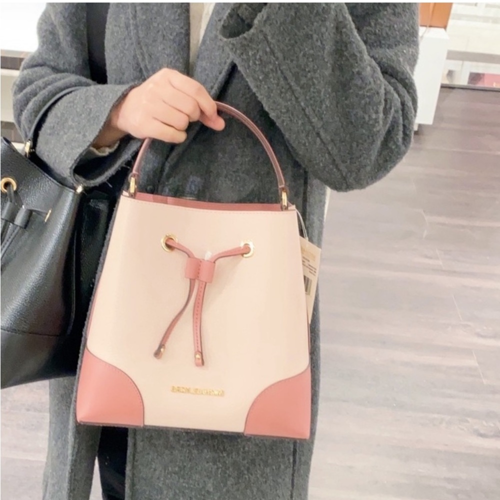 Michael Kors medium Mercer drawstring bucket satchel messenger bag Crossbody - Picture 11 of 11